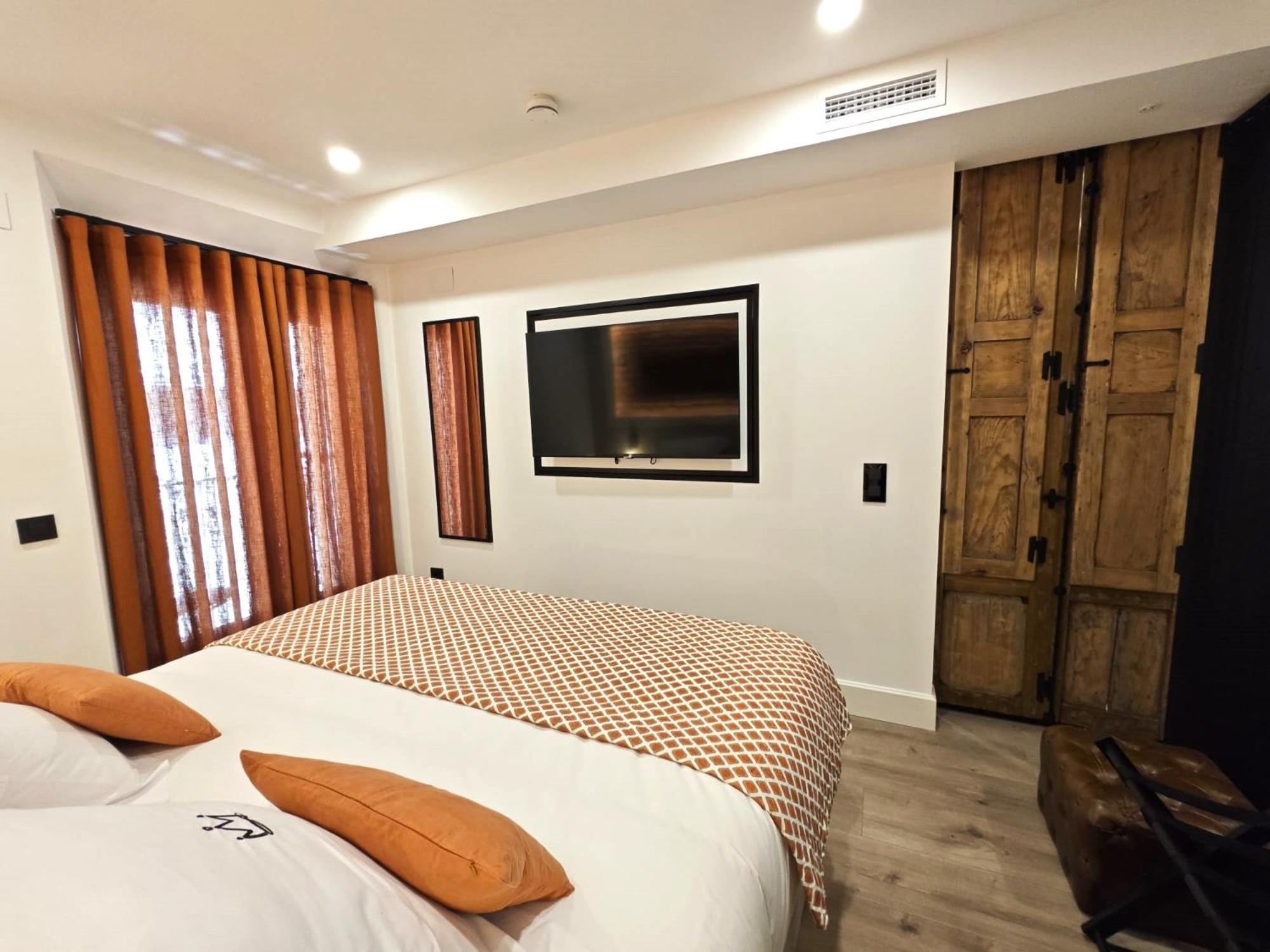 La Parada Del Rey - Luxury Suites Plasencia Eksteriør bilde