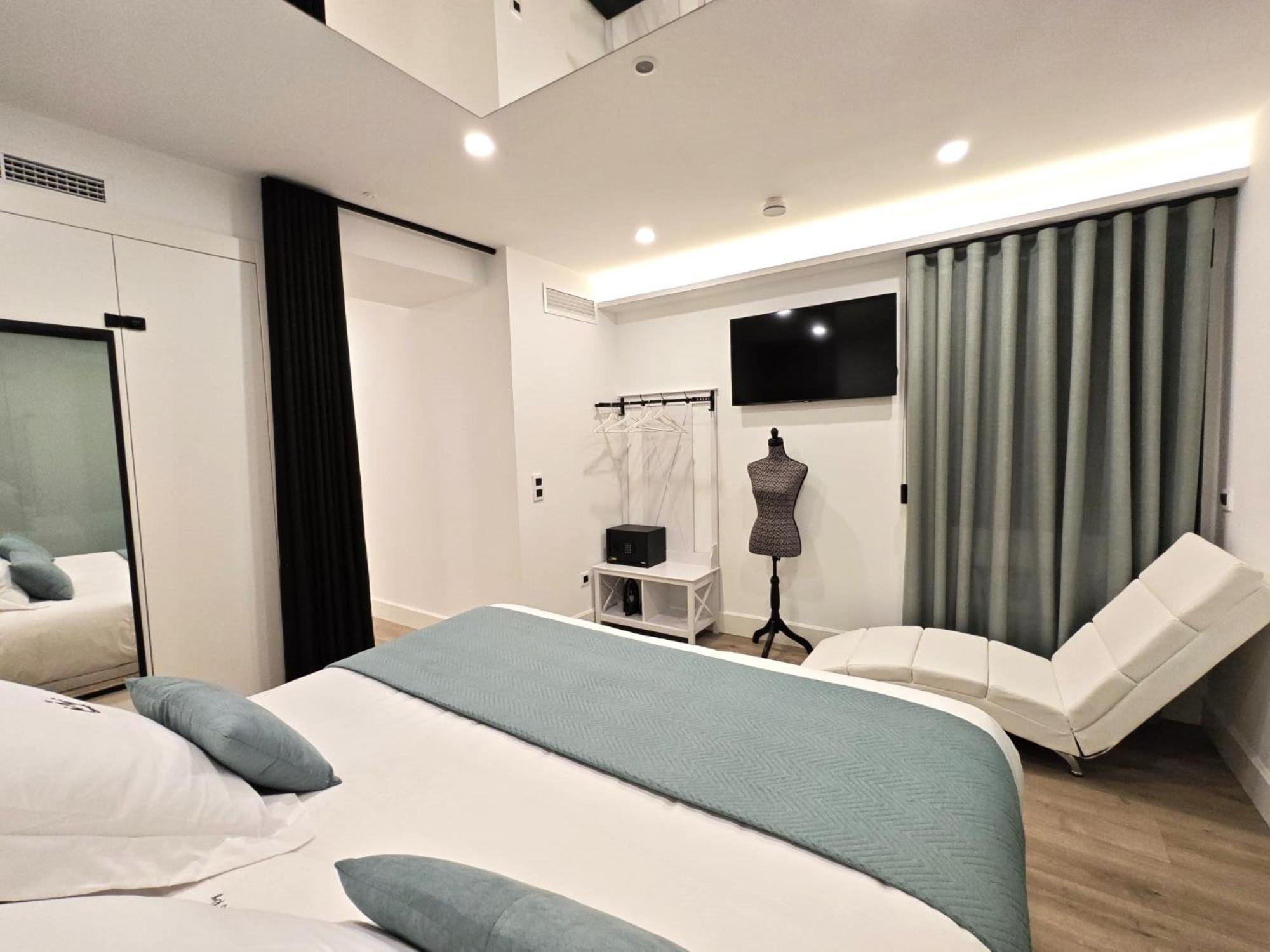 La Parada Del Rey - Luxury Suites Plasencia Eksteriør bilde