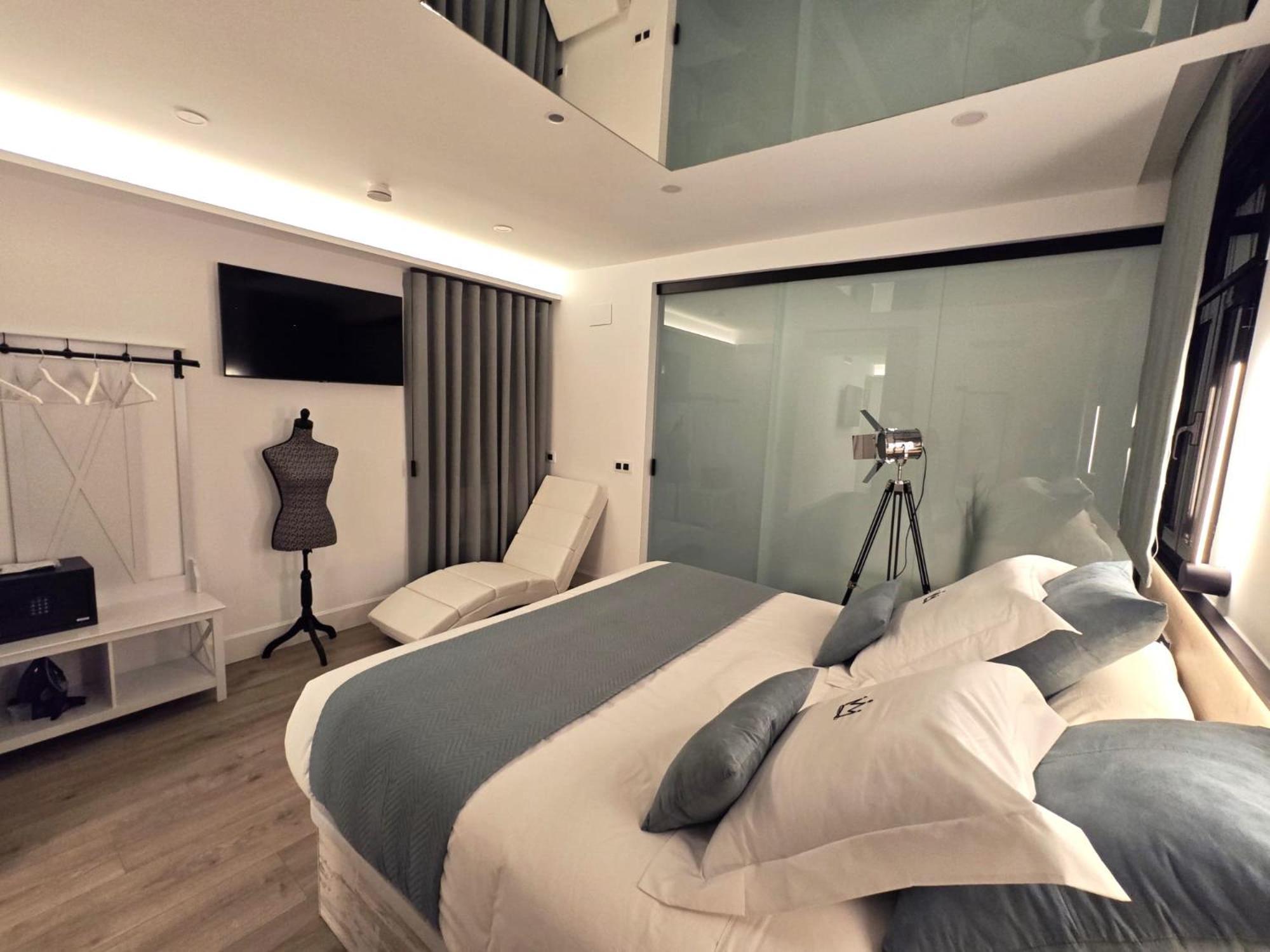 La Parada Del Rey - Luxury Suites Plasencia Eksteriør bilde