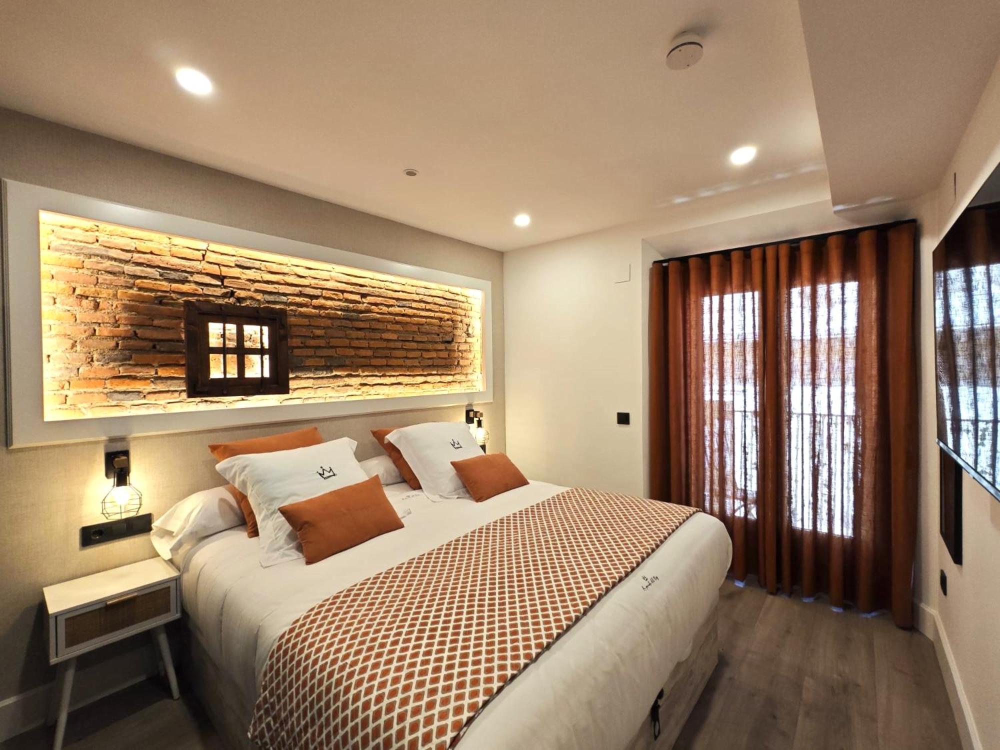 La Parada Del Rey - Luxury Suites Plasencia Eksteriør bilde
